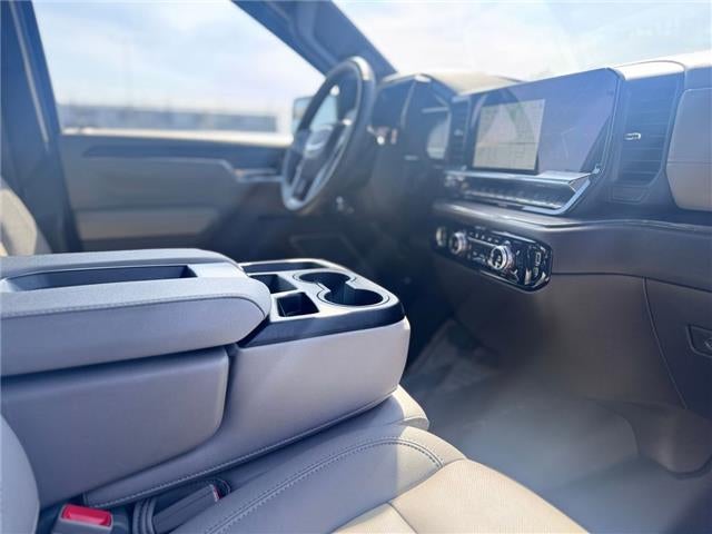 2024 GMC Sierra 1500 SLT 4x4 Crew Cab 5.75 ft. box 147.4 in. WB