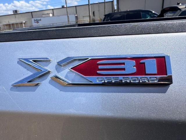 2022 GMC Sierra 1500 SLT 4x4 Crew Cab 5.75 ft. box 147.4 in. WB