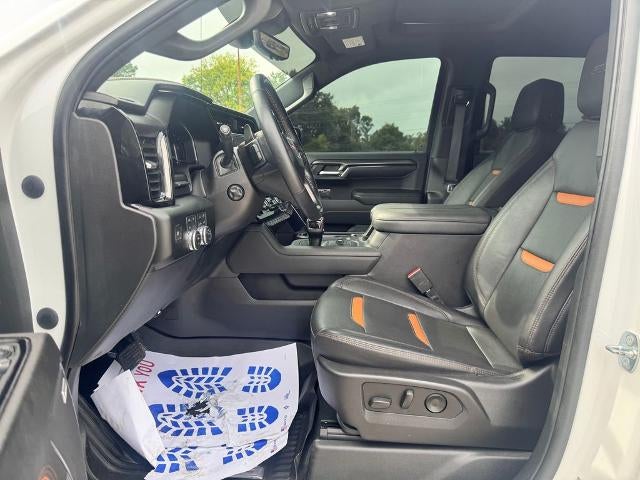 2023 GMC Sierra 1500 AT4 4x4 Crew Cab 5.75 ft. box 147.4 in. WB