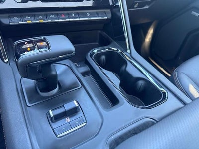 2025 GMC Sierra 1500 AT4 4x4 Crew Cab 5.75 ft. box 147.4 in. WB