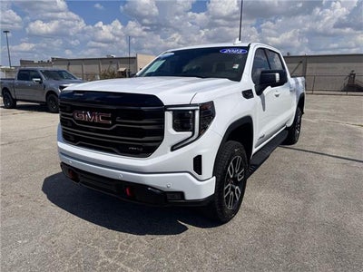 2025 GMC Sierra 1500 AT4 4x4 Crew Cab 5.75 ft. box 147.4 in. WB