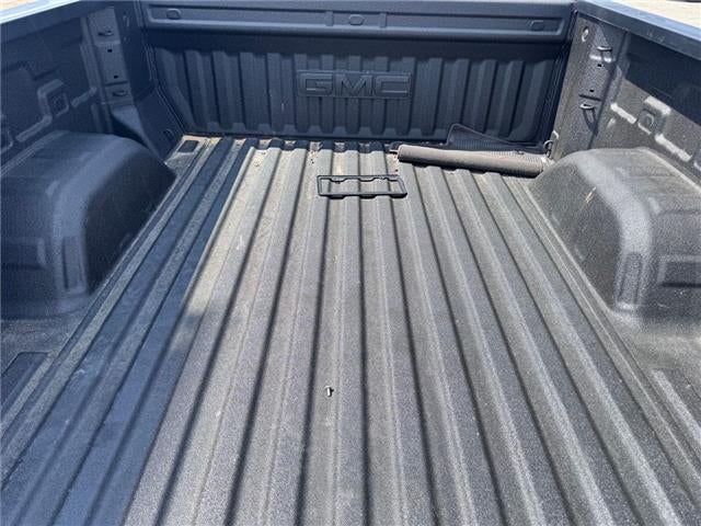 2025 GMC Sierra 1500 AT4 4x4 Crew Cab 5.75 ft. box 147.4 in. WB