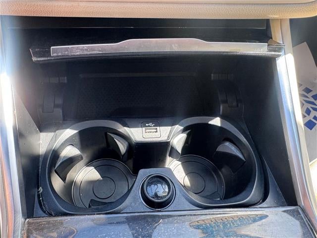 2022 BMW 330 i xDrive (NA) All-Wheel Drive Sedan