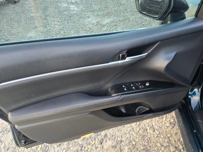 2019 Toyota Camry Hybrid XLE