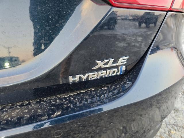 2019 Toyota Camry Hybrid XLE