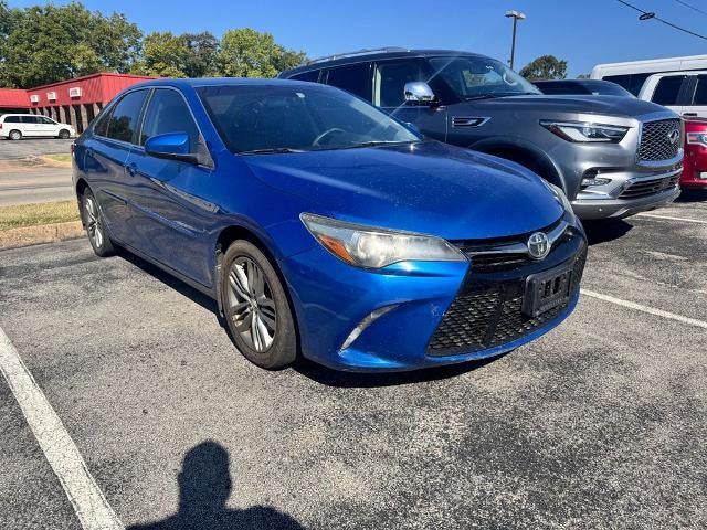 2017 Toyota Camry SE Sedan