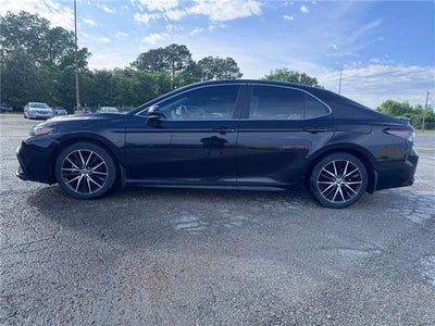 2021 Toyota Camry SE Front-wheel Drive Sedan