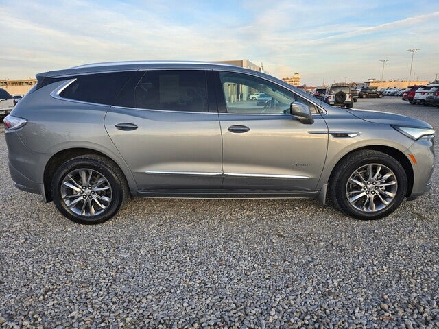 2023 Buick Enclave Avenir Front-Wheel Drive