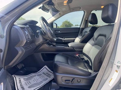 2023 Nissan Pathfinder SL (A9) 4x4