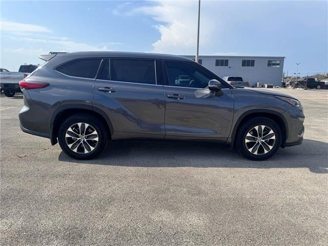 2020 Toyota Highlander XLE All-wheel Drive