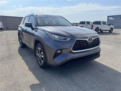 2020 Toyota Highlander XLE All-wheel Drive