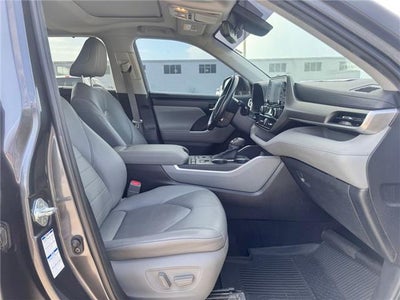 2020 Toyota Highlander XLE All-wheel Drive