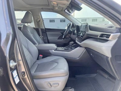 2020 Toyota Highlander XLE All-wheel Drive