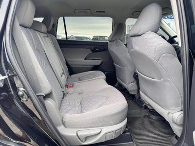 2023 Toyota Highlander LE