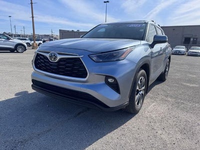 2023 Toyota Highlander XLE Front-Wheel Drive
