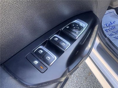 2022 Kia K5 GT-Line Front-Wheel Drive Sedan