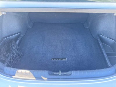 2024 Hyundai Elantra SEL (IVT) Sedan