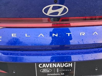 2024 Hyundai Elantra Limited (IVT) Sedan