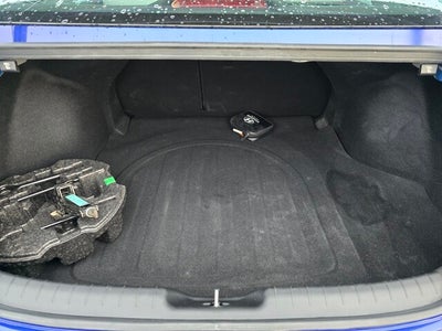 2024 Hyundai Elantra Limited (IVT) Sedan