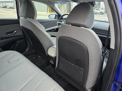 2024 Hyundai Elantra Limited (IVT) Sedan