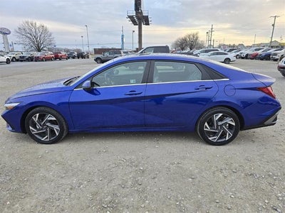 2024 Hyundai Elantra Limited (IVT) Sedan