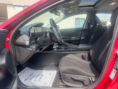2024 Hyundai Elantra SEL (IVT) Sedan