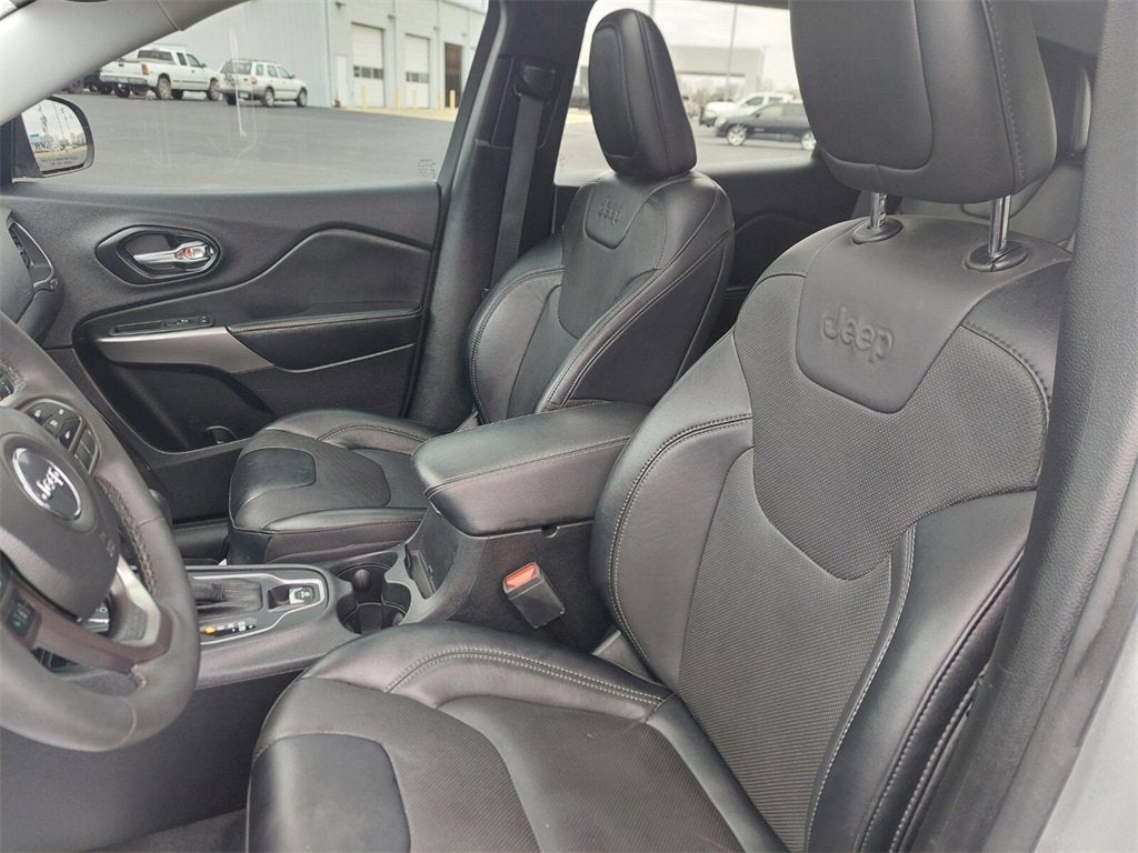 2022 Jeep Cherokee Latitude Lux