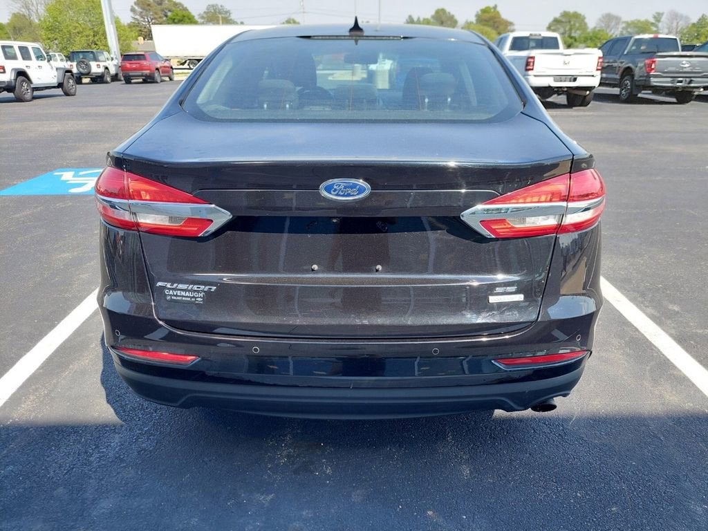 2020 Ford Fusion SE