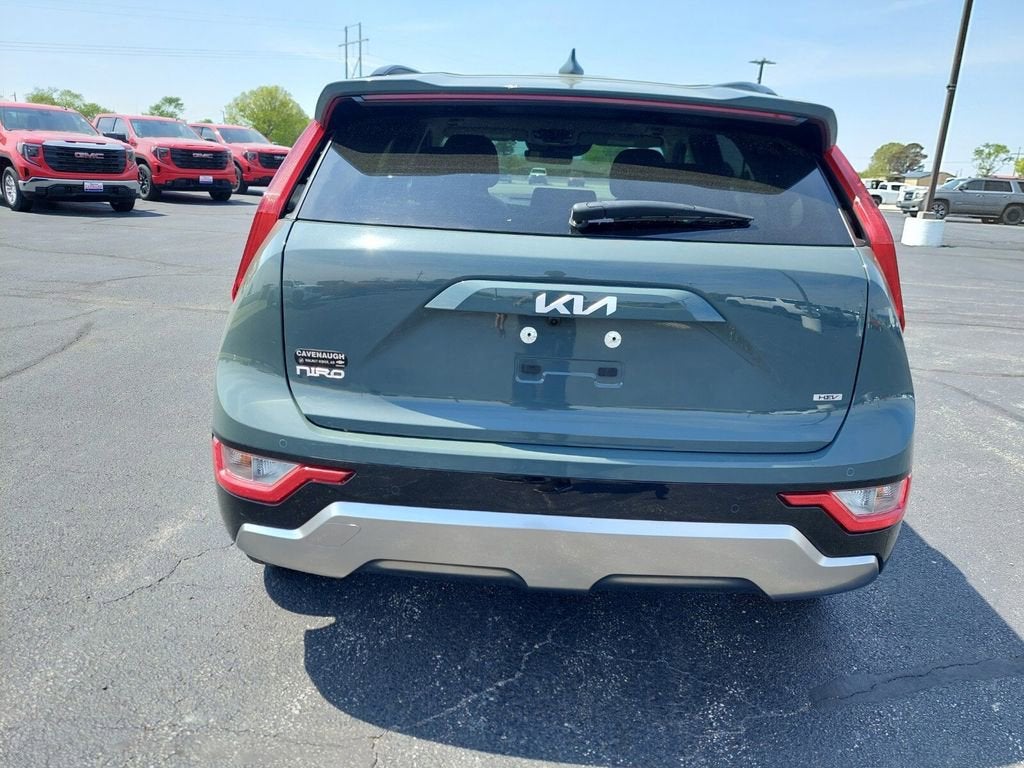 2025 Kia Niro SX