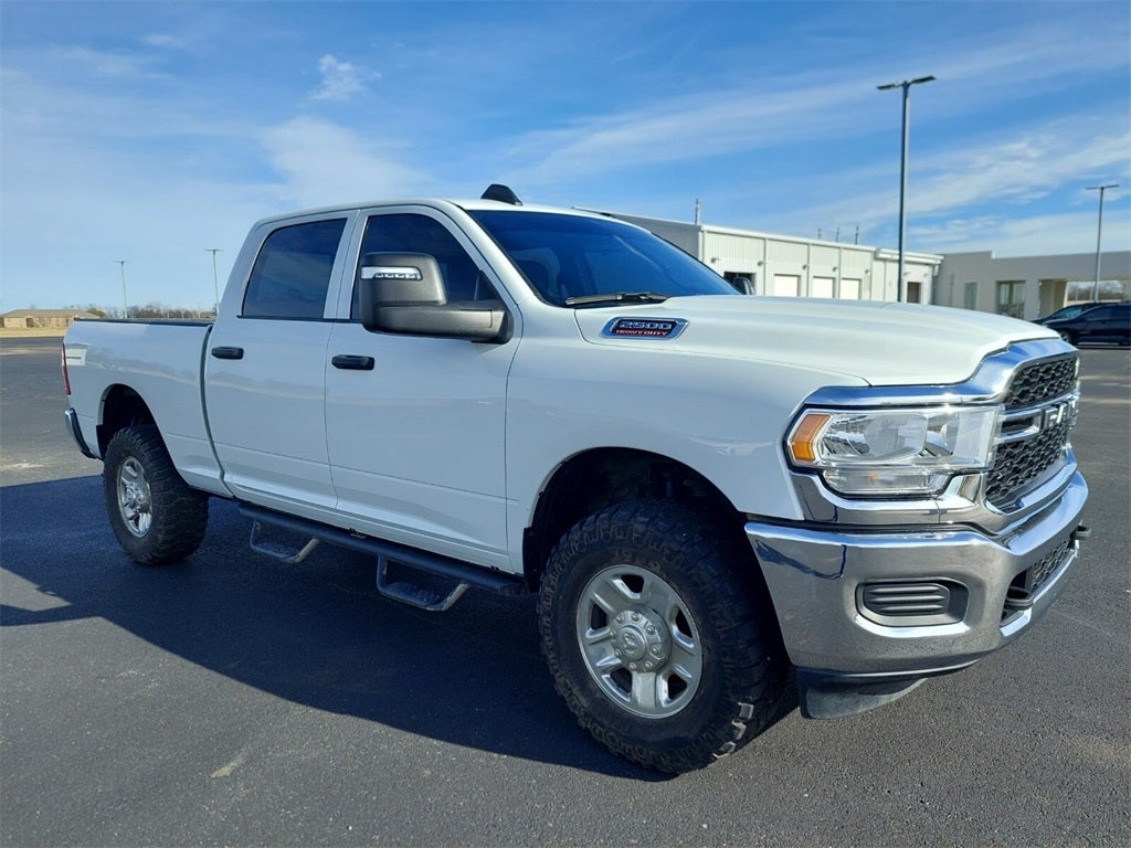 2024 RAM 2500 Tradesman Crew Cab 4x4 6'4' Box