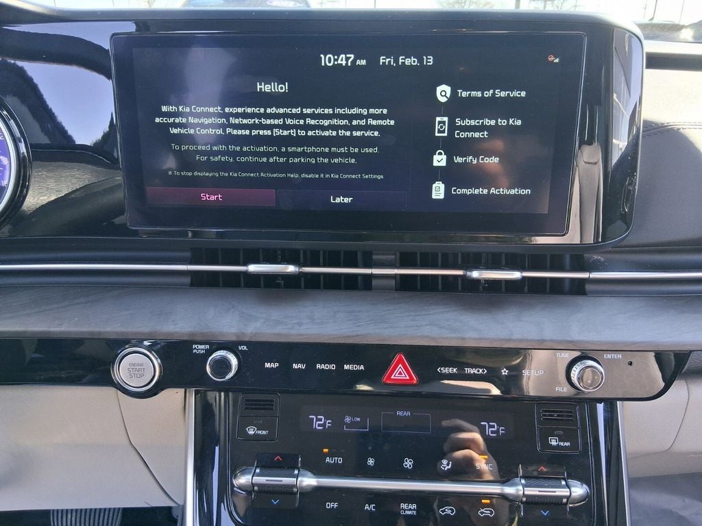 2024 Kia Carnival EX