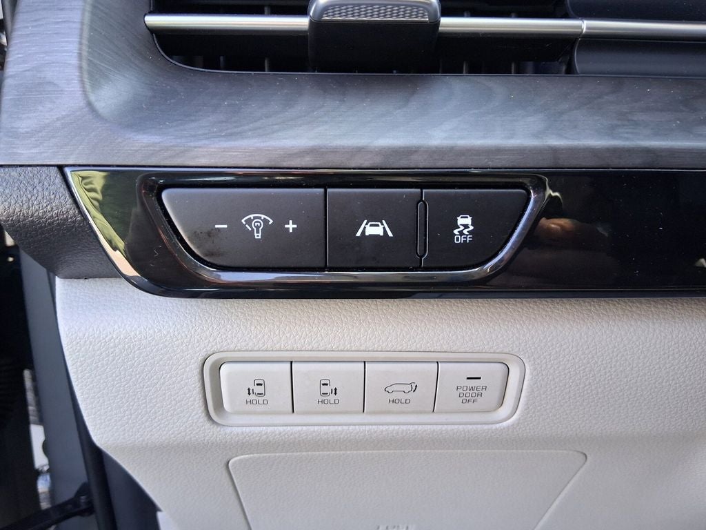 2024 Kia Carnival EX