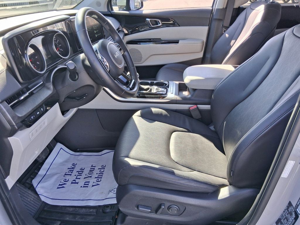 2024 Kia Carnival EX